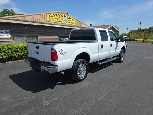 Used 2016 Ford F250 XLT w/ XLT Premium Package AWD/4WD image 6