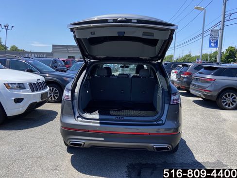 Used 2023 Lincoln Nautilus Reserve AWD/4WD image 30