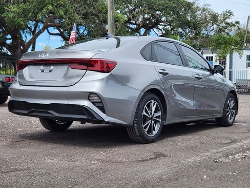 Used 2022 Kia Forte LXS image 7