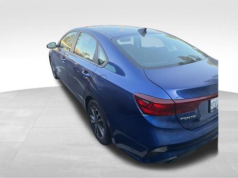 Used 2023 Kia Forte LXS FWD image 4