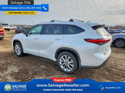 Used 2022 Toyota Highlander Limited AWD/4WD image 3