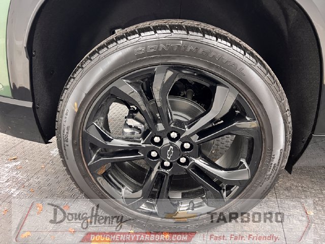 New 2027 Chevrolet Traverse RS w/ LPO, Floor Liner Package FWD image 16