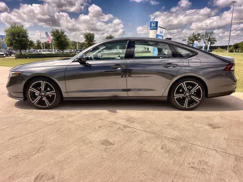 Certified 2026 Honda Accord SE image 4