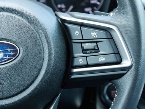 Used 2025 Subaru Outback Premium AWD/4WD image 19