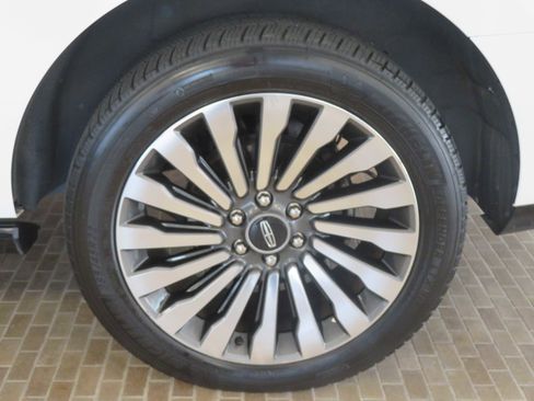 Used 2020 Lincoln Navigator Reserve w/ Luxury Package image 8