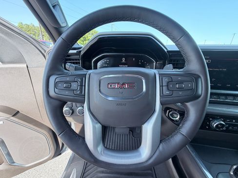 Used 2024 GMC Sierra 1500 SLT w/ SLT Convenience Package AWD/4WD image 12
