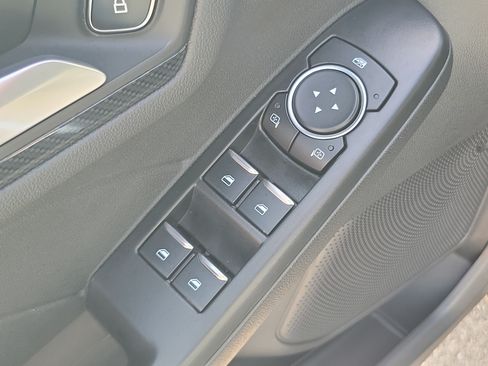 Used 2025 Ford Escape ST-Line w/ Tech Pack #1 FWD image 29