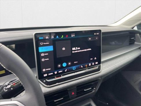 New 2025 Volkswagen Tiguan S image 13