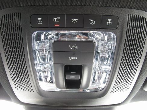 New 2025 Mercedes-Benz GLB 250 GLB 250 image 29