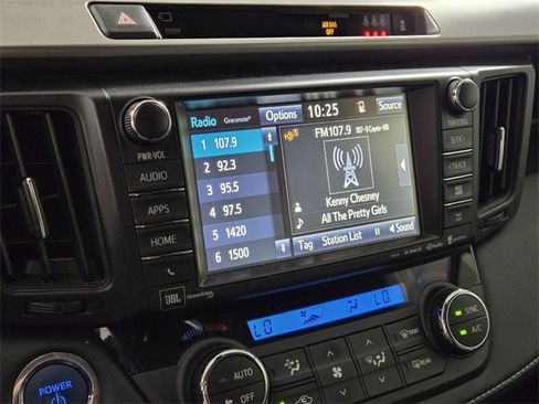 Used 2017 Toyota RAV4 Limited image 34