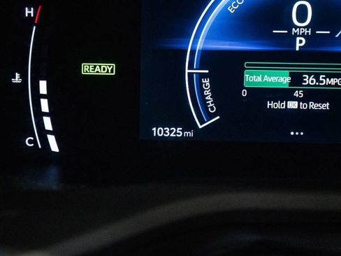 Certified 2025 Toyota Camry SE w/ Convenience Package image 18