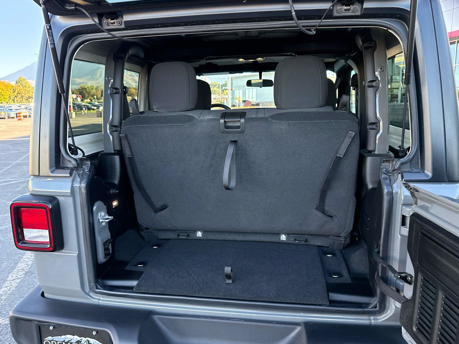 Used 2021 Jeep Wrangler Sport AWD/4WD image 13