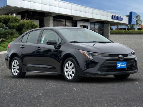 Used 2024 Toyota Corolla LE image 9