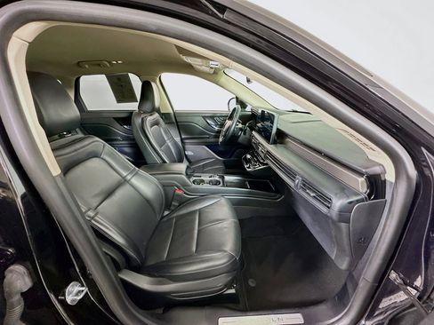 Used 2024 Lincoln Corsair Reserve image 33