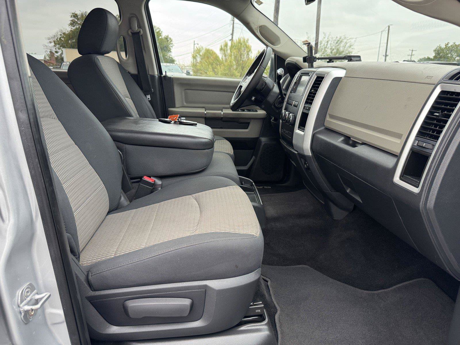 Used 2011 RAM 1500 Classic SLT w/ Luxury Group RWD image 35