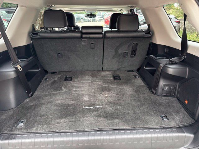 Used 2016 Toyota 4Runner Limited AWD/4WD image 18