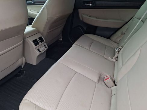 Used 2018 Subaru Outback 3.6R Limited image 11