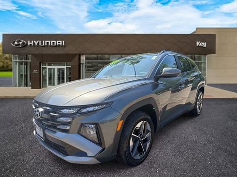 Certified 2025 Hyundai Tucson SEL AWD/4WD image 1