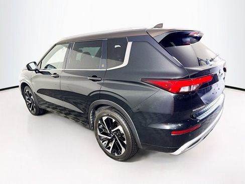 Used 2023 Mitsubishi Outlander SEL AWD/4WD image 7