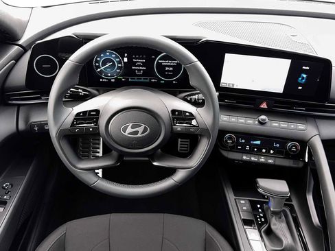 New 2026 Hyundai Elantra Sport image 17