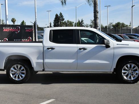 Used 2021 Chevrolet Silverado 1500 Custom RWD image 9