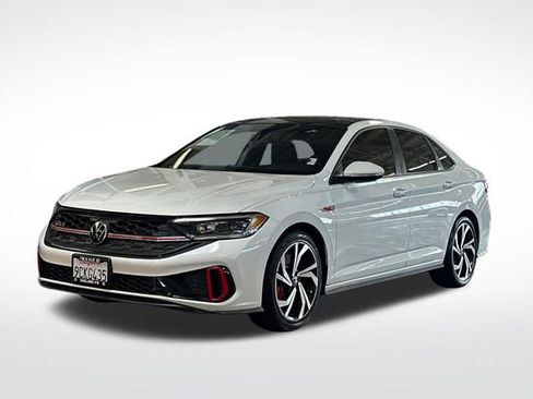 Used 2022 Volkswagen Jetta GLI Autobahn image 9