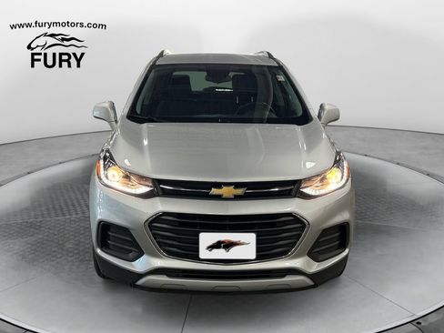 Used 2019 Chevrolet Trax LT w/ Driver Confidence Package FWD image 8