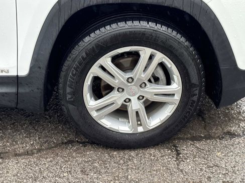 Used 2020 GMC Terrain SLE w/ Driver Convenience Package FWD image 10
