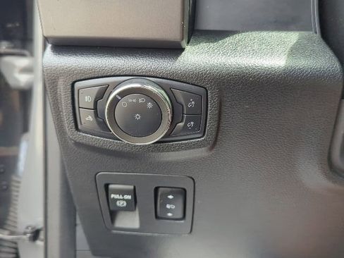 Used 2020 Ford F150 XLT w/ Equipment Group 302A Luxury AWD/4WD image 21