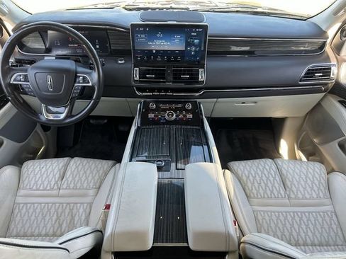 Used 2023 Lincoln Navigator Black Label AWD/4WD image 17