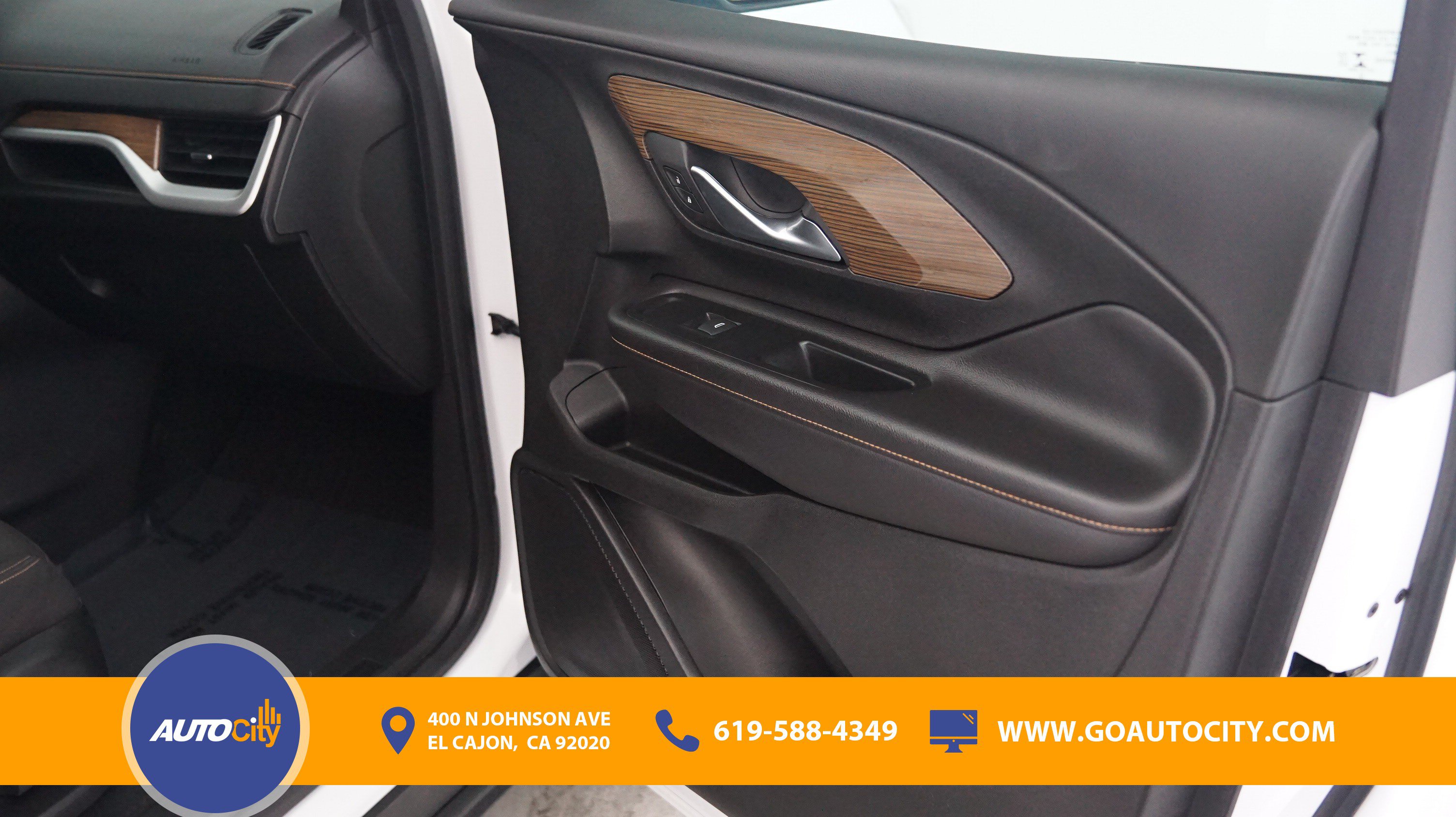 Used 2018 GMC Terrain SLE w/ Driver Convenience Package FWD image 16