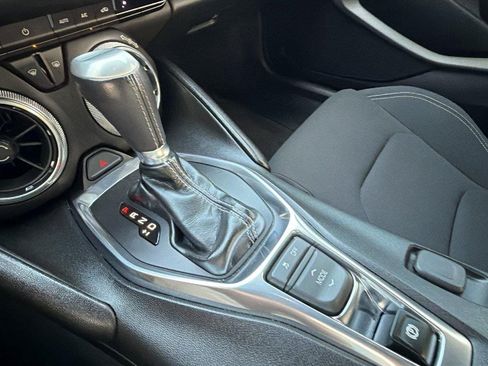 Used 2018 Chevrolet Camaro LT RWD image 27