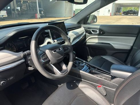 Used 2024 Jeep Compass Limited AWD/4WD image 13