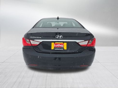 Used 2011 Hyundai Sonata GLS image 4