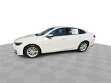 Certified 2018 Chevrolet Malibu LT image 5