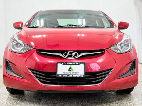 Used 2014 Hyundai Elantra SE FWD image 2