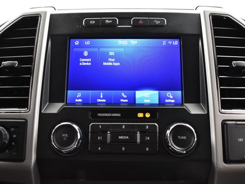 Used 2021 Ford F250 Lariat image 32