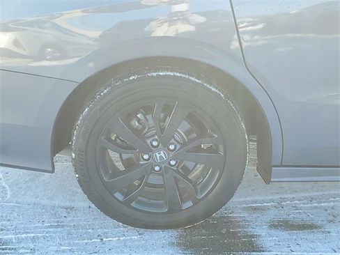 Used 2024 Honda Odyssey Touring image 5