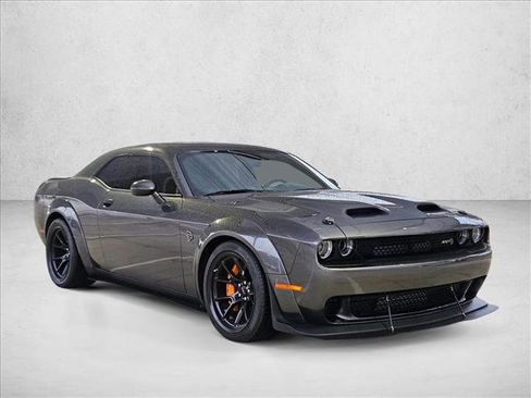 Used 2021 Dodge Challenger SRT Hellcat Redeye image 3