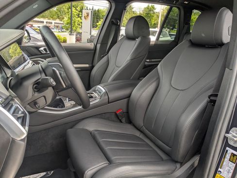 Used 2022 BMW X5 xDrive40i w/ Premium Package AWD/4WD image 5