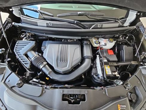 New 2026 GMC Acadia AT4 w/ LPO, Floor Liner Package AWD/4WD image 18