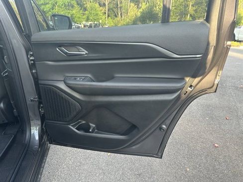 New 2025 Jeep Grand Cherokee L Laredo image 15