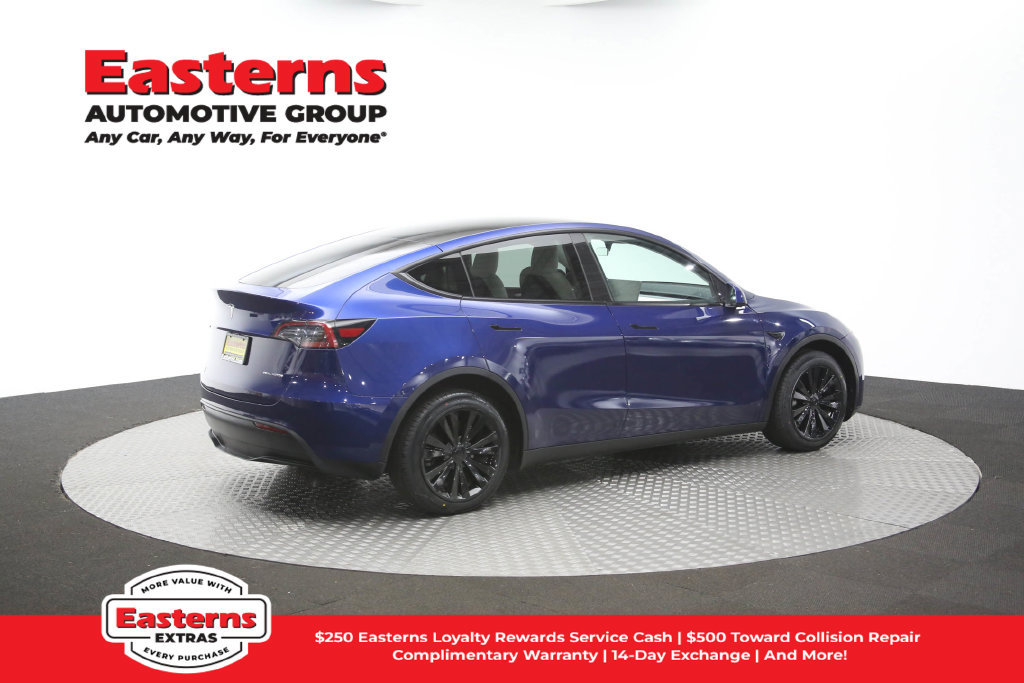 Used 2023 Tesla Model Y Long Range AWD/4WD image 38