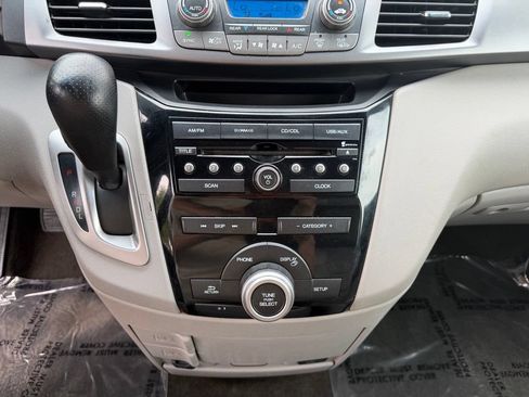 Used 2012 Honda Odyssey EX-L image 24