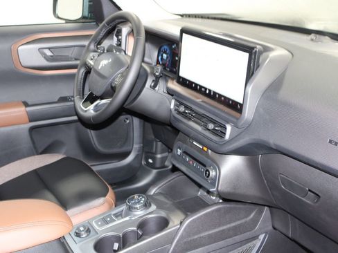 New 2025 Ford Bronco Sport Outer Banks w/ Outer Banks Tech Package+ AWD/4WD image 28