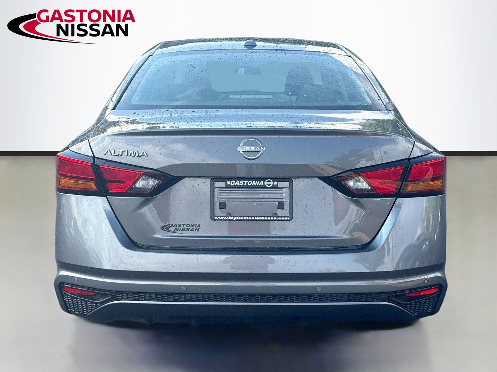 Used 2025 Nissan Altima 2.5 SV FWD image 7