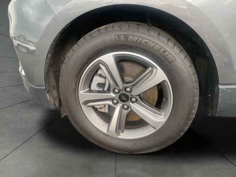 Certified 2024 Ford Edge SEL w/ Convenience Package AWD/4WD image 2