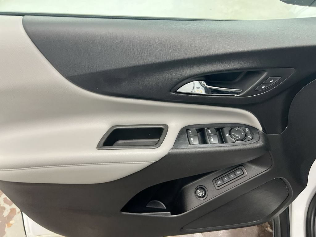 Used 2020 Chevrolet Equinox Premier FWD image 20