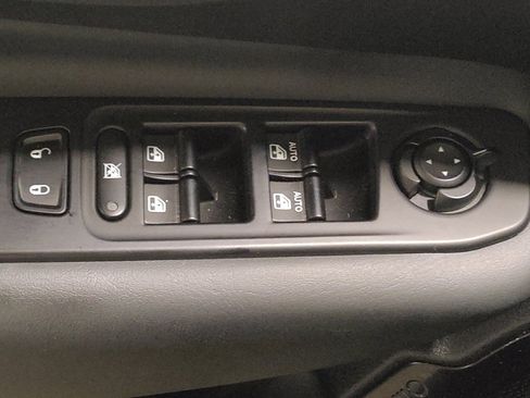 Used 2022 Jeep Renegade Altitude w/ Convenience Group AWD/4WD image 27