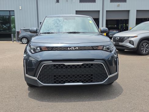 Certified 2025 Kia Soul LX FWD image 3